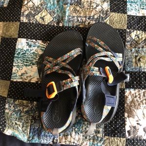 Chacos size 6